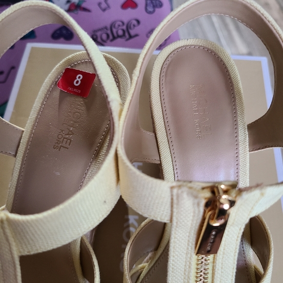 Michael Kors Yellow Wedges size 8 - Picture 5 of 9